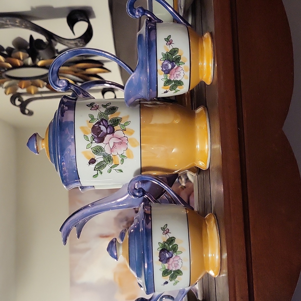 Tea set - Picture 1 of 8